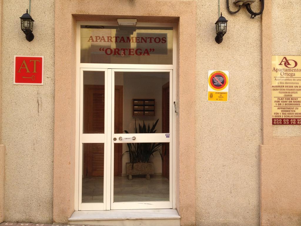 Apartamentos Ortega Tarifa Exterior photo
