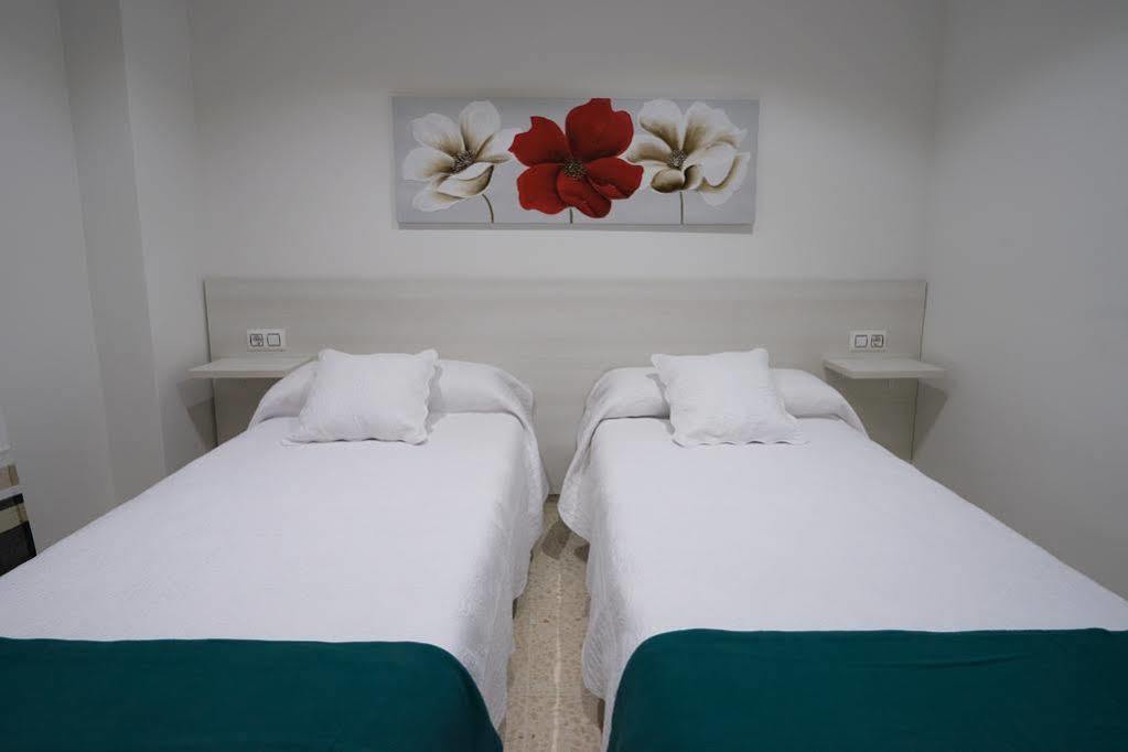 Apartamentos Ortega Tarifa Exterior photo